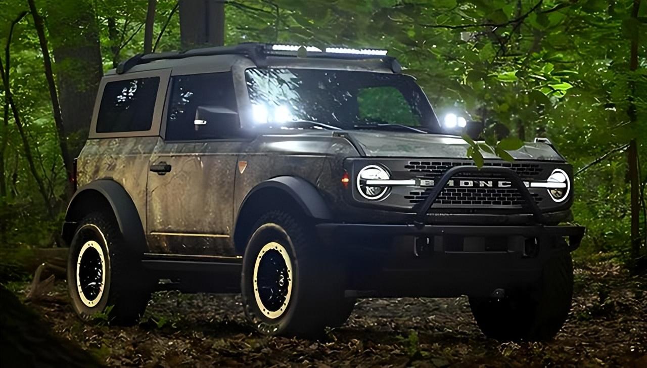 復古的美系SUV,車長4800mm,2.3T四缸+10AT帶大梁,帶3把差速鎖