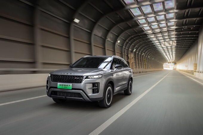全新瑞虎7“三車齊發”:可油可電、性能卓越,9.99萬元起!