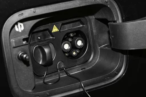 配1.5L增程動力,定位中型SUV,零跑C11怎么樣?
