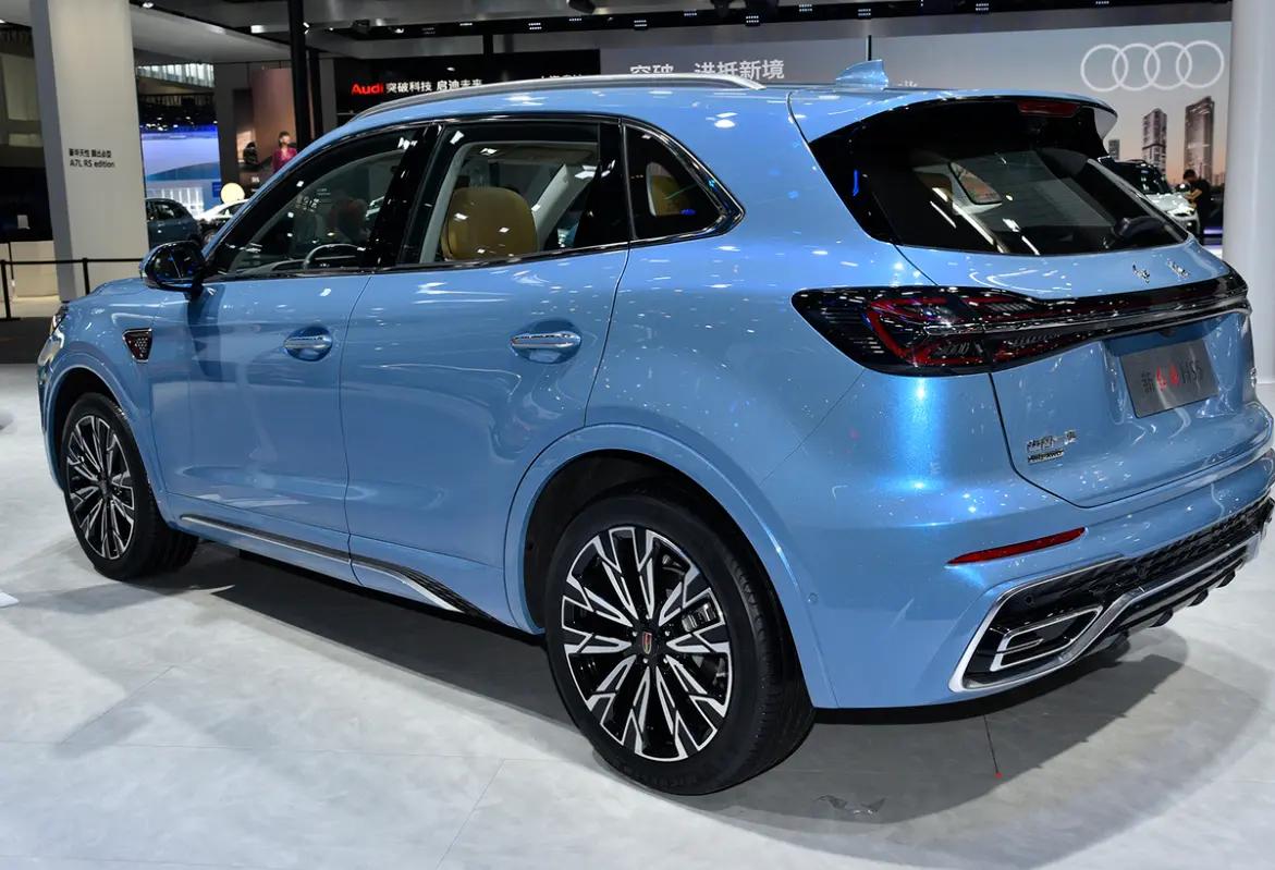 新款紅旗HS5在天津車展亮相,定位中型SUV