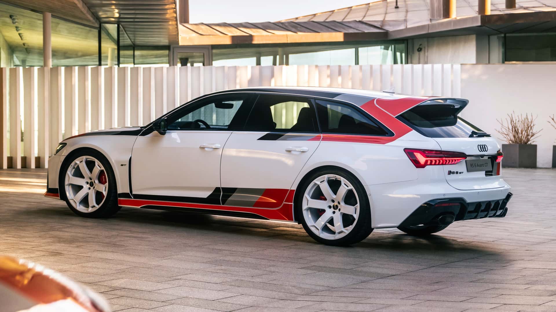 限量66臺 奧迪RS 6 Avant GT將于12月26日預(yù)售 3.3秒破百